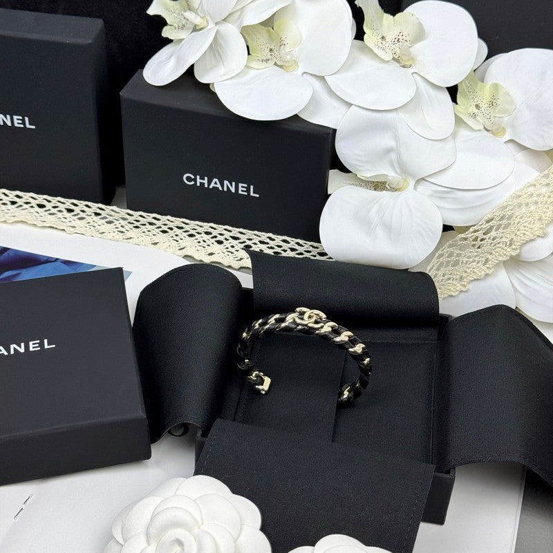 18K  Chanel 26C Black Leather Cuff Bracelet